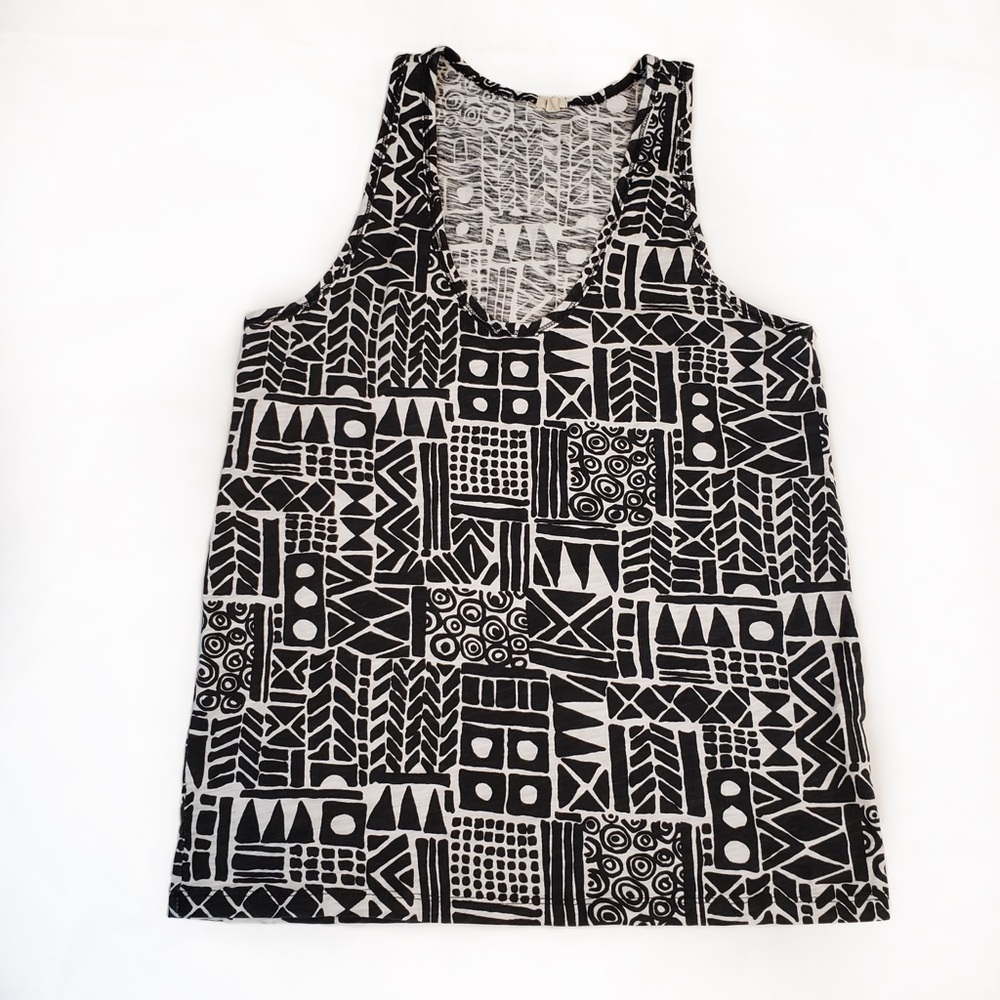 🌵4/$20🌵 J. Crew Black & White printed tank